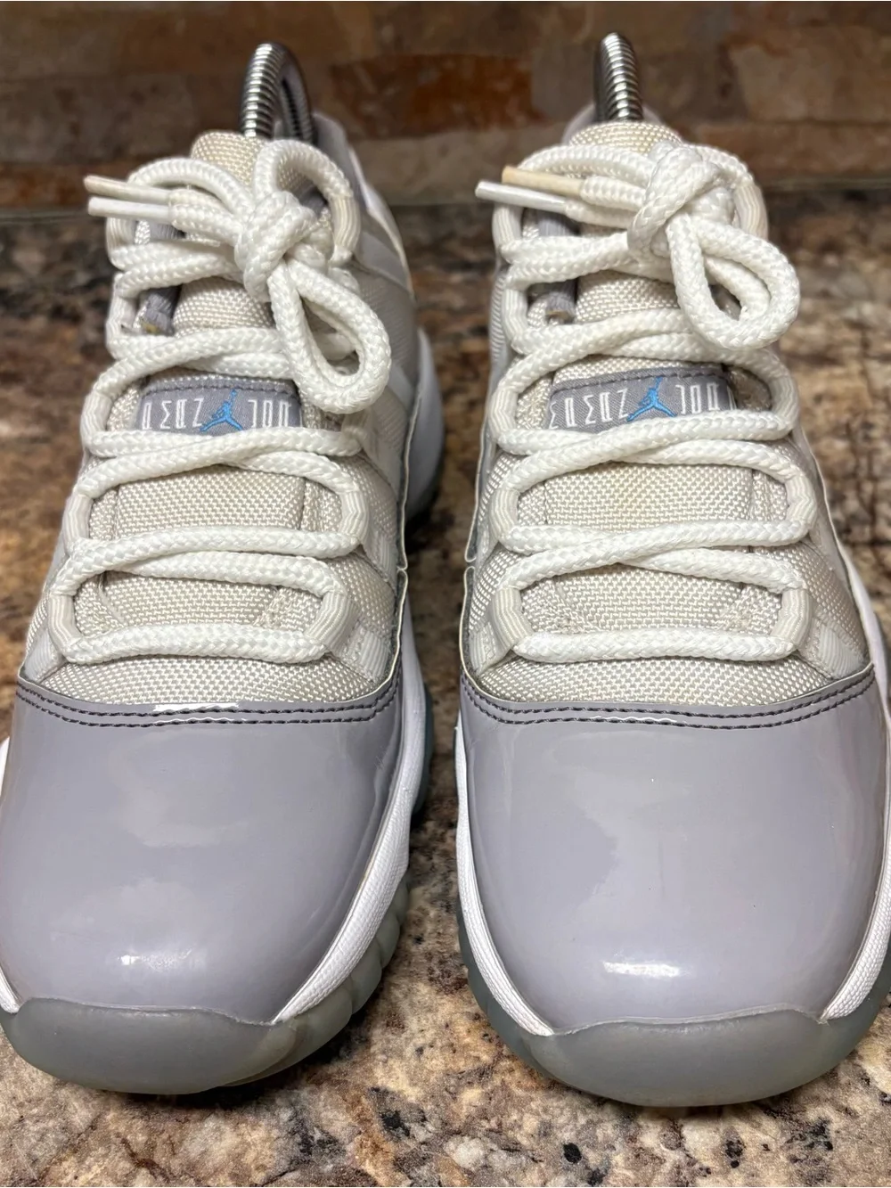 Air Jordan 11 Retro Low Cement Grey AV2187-140 Size 6